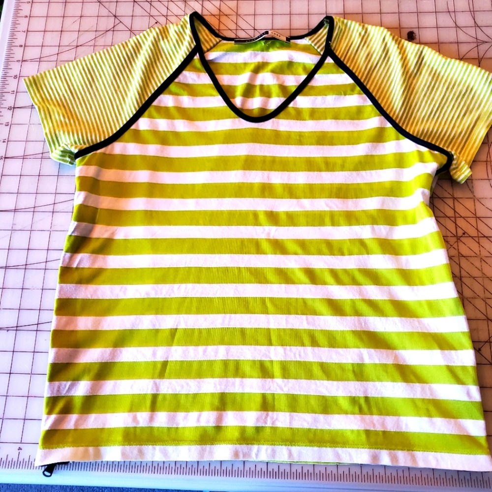 Sportmax Code Green & White Striped Tshirt with zipper sides Size Large